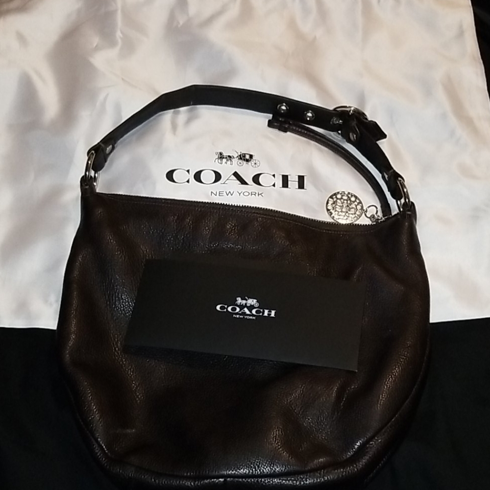 COACH PURSE GENUINE LEATHER